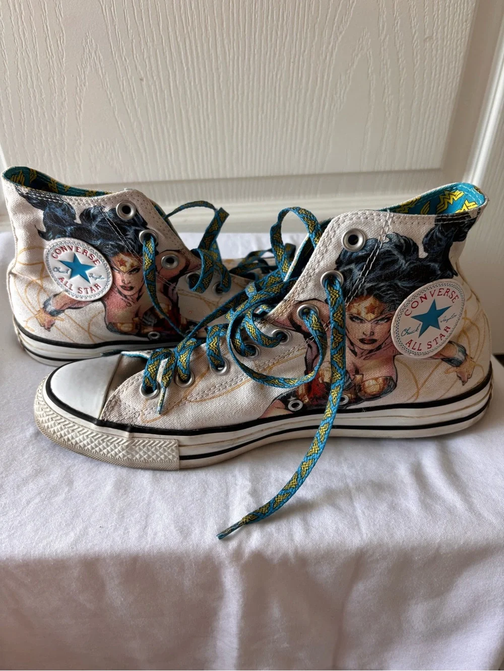 Converse excellent used